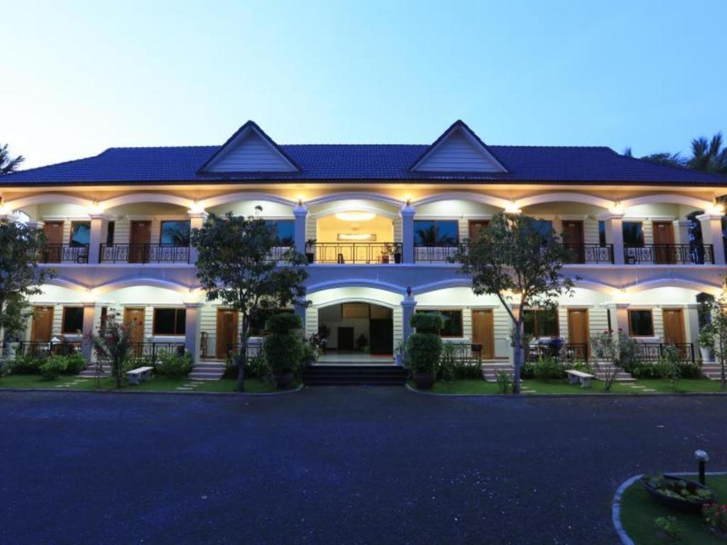 Alice Villa Hotel Takeo Exterior photo